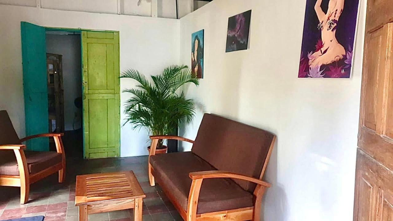 Mango Cafe And Hostel Сан Хуан дел Сур Екстериор снимка
