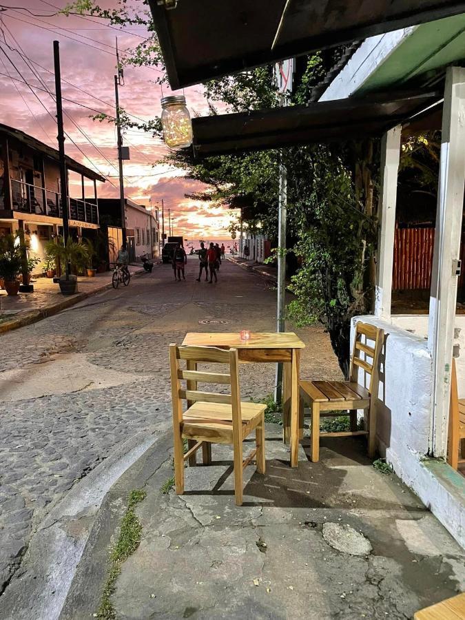 Mango Cafe And Hostel Сан Хуан дел Сур Екстериор снимка
